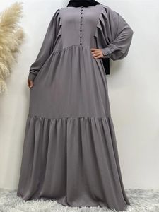 Etnische kleding moslim Midden-Oosterse dames Abaya losse stijl Chiffon Long Dress Solid Color Islamitische Dubai Turkije A-lijn knop