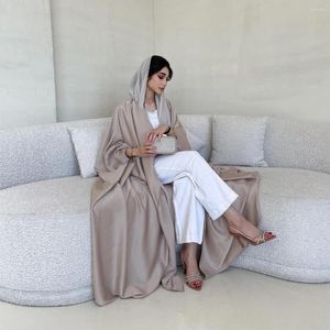 Vêtements ethniques Muslim Modest Mode Mode solide Satin Batwing Sleeve décontractée Abaya Saudi Arabe Africain Femmes Maroc Kimono Kaftan Robe