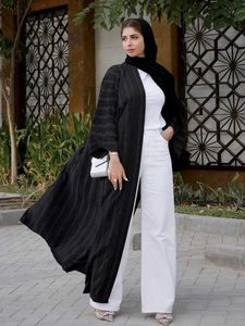 Vêtements ethniques Muslim Open Kimono Abaya Robe ethnique rétro rayé Dubaï Dubaï Moyen-Orient Saudi Arabie Eid Vêtements noirs T240510