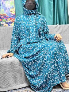 Vêtements ethniques Abayas de rayons musulmans pour femmes 2023 Ramadan Prayer Dubaï Turquie Middle East Femme Floral Floral Loose African Robe Turban attaché D240419