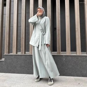 Ropa étnica Conjuntos musulmanes para mujeres Moda árabe de Medio Oriente Manga larga con cordones Camisa abierta Vestido de swing grande Abayas Dubai