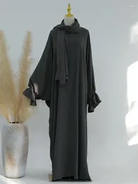 Ethnische Kleidung, muslimische Sets, Hijab-Frauen, lässige Abaya mit rechteckigem Kopftuch, Djellaba und Jilbab, saudischer marokkanischer islamischer Kaftan