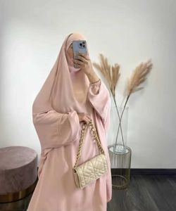 Moslim etnische kleding stelt twee stukken gebedskleding Long Hooded Jilbab Hijab los