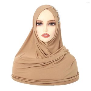 Vêtements ethniques Femmes musulmanes Scarpe instantanée Turban Hijab One Piece Amira Diamonds Headscarf Châts de couverture complète Wrap Frothead Cross Bandana