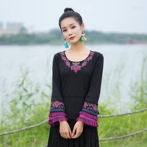 Etnische Kleding Nationale Stijl Bloem Borduurwerk O-hals Hanfu Tops Vrouwen Vintage Harajuku Elegante Vrouwelijke T-shirt Oosterse Tang Pak