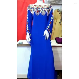 Vêtements ethniques Navy Blue Kaftans Farasha Abaya La robe de Dubaï Maroc est très élégante et tendance avec un long floral