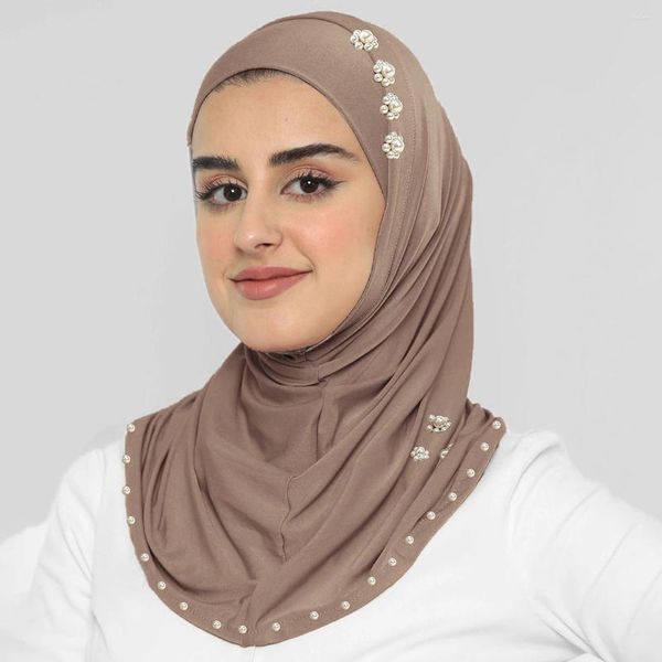 Vêtements ethniques Couverture de cou Sous-écharpe Hijab Cap Perles Femmes musulmanes Voile Dames Hijabs Écharpe Turban Mode Bonnet pour intérieur