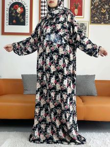 Vêtements ethniques Nouveaux coton musulman Abaya pour les femmes Ramadan Prière Dubaï Turquie Middle East Femme Floral Floral Afrique robe africaine Écharpes JOINT T240510