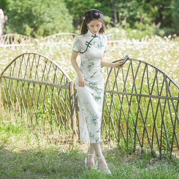 Ropa étnica Oriental Verde Verano Vintage Qipao Mujeres Elegante Delgado Sexy Estampado de flores Largo mejorado Cheongsam Traje tradicional chino