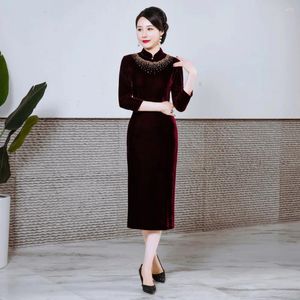 Vêtements ethniques Oversize 4XL Femme Longue Qipao Traditionnel Chinois Classique Col Mandarin Velours Cheongsam Robe Exquise Strass