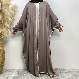 Vêtements ethniques Party Soirée Robe Cardigan Abaya Longue Robe Femmes Musulman Marocain Kaftan Gamis Wanita Hijab Satin Batwing Manches