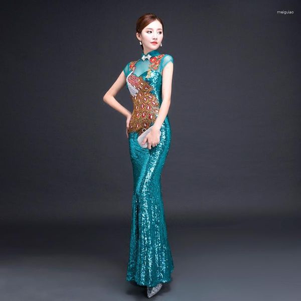 Ropa étnica Bordado de pavo real Lentejuelas Estilo chino Cheongsam largo Vestido de noche de fiesta delgado sexy Vestido de baile de escenario Qipao Vestidos