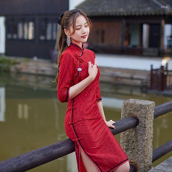 Vêtements ethniques Plus Taille Mid Long Red Lace Cheongsam Slim Robe de mariée 3/4 manches Style chinois Vintage Femmes Traditionnelle Qipao