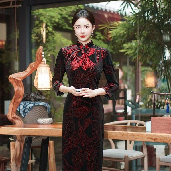 Vêtements ethniques Plus Taille Rouge Black Velvet Cheongsam Femmes Vintage Party Mariage Longue Robe Hiver Traditionnel Qipao M à 5XL S2419