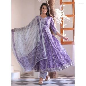Vêtements ethniques Purple India Salwar Kameez Party de mariage Pakistan Anarkali Robe Set Tendances de la mode