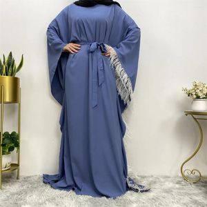 Vêtements ethniques Ramadan Robe de prière noire Femmes musulmanes Abaya Dubaï Bat Sleeve Plume Turquie Islamique Kimono Robe marocaine Eid Djellaba