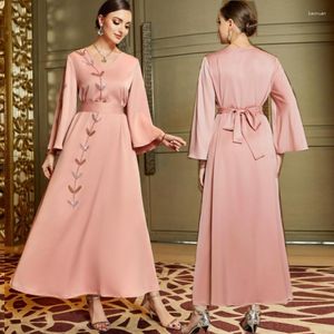 Ropa étnica Ramadán Dubai Vestidos largos con cuentas de lujo Elegante Vestido de fiesta de noche rosa Mujeres musulmanas Abaya Robe Vestido