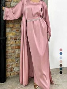 Vêtements ethniques Ramadan Ka chaîne Satin Kimono 2 pièces Abaya Set Turkey Islam Dress Muslim Set Abayas for Women Robe Femme Musulmane Kaftan T240510