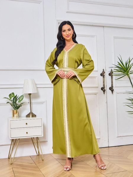 Ropa étnica Ramadán Medio Oriente Dubai Moda musulmana Robe Vestido de mujer Arabia Saudita Bordado Oro Con cuentas Cordón Islam Abaya