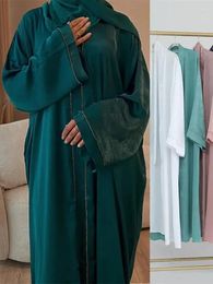 Ropa étnica Ramadán Satinado Kimono Abaya Dubai Turquía Muslim Islam Arabia Saudita Kebaya Rata Vestidos africanos Abayas para mujeres Caftán