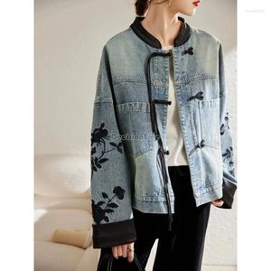 Etnische kleding Retro Chinese stijl denimjas voor dames Lente Casual Dagelijks gebruik 2024 Modieus borduurwerk Stand Kraag Knop Top