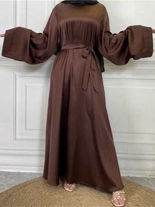 Vêtements ethniques Satin Abaya Dubai Turquie Maslim Mode Hijab Robe modeste Kaftan Islam Robes africaines pour femmes Vestido Robe Musulman de Mode T240510