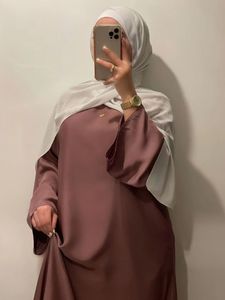 Vêtements ethniques Satin Abaya Turquie Musulman Mode Hijab Robe 8 Couleurs Abayas Fermés pour Femmes Dubaï Robes Africaines Islam Vêtements Caftan Robe 230721
