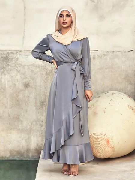 Vêtements ethniques Saoudien Satin Solide Élégant Parti Femmes Robe Ceinturée Islamique Irrégulière Bordure À Manches Longues Col À Revers Robe De Soirée