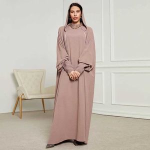 Vêtements ethniques Saudi Femmes Abayas Musulm Ramadan Prayer Vêtements avec cagoule Jalaba solide décontracté batwing slve arabe oriental robe eid djellaba t240510