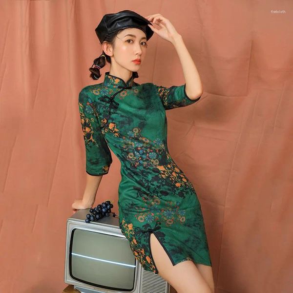 Vêtements ethniques Sexy Brocade Satin Fourche Courte Cheongsam Chinois Classique Femmes Qipao Manches Élégantes Nouveauté Robe De Soirée De Mariage