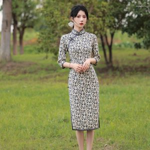 Vêtements ethniques Sexy High Fork Dentelle Slim Qipao Femmes Chinois Traditionnel Col Mandarin Cheongsam Vintage Bouton Dames Robe De Soirée