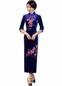 Vêtements ethniques Shanghai Story Style chinois robe velours longue Qipao traditionnel 3/4 manches Cheongsam automne broder