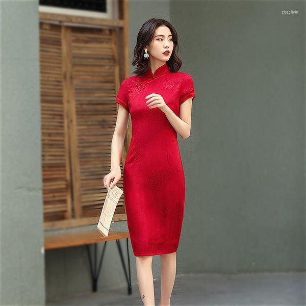 Vêtements Ethniques Sheng Coco Dames Style Chinois Soie Cheongsam Qipao Mince Genou Fête Rouge Vert PLUS TAILLE 3XL 4XL Rayonne Robes Orientales