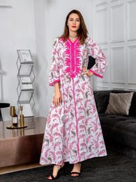 Vêtements ethniques Broderie florale simple et unie embellit la robe longue musulmane du Moyen-Orient Dubaï Marocain Islamique Abaya