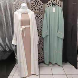 Vêtements ethniques Solide Minimaliste Dubaï Kimono Abaya Noir Blanc Turquie Arabe Moyen-Orient Islamique Femmes Cardigan Robe Ramadan Eid 2022