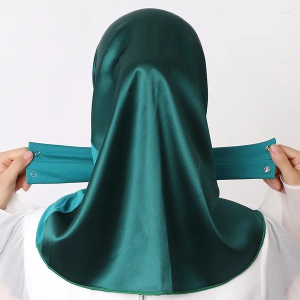 Ropa étnica Spandex y satén Doble Colorblock Snap Instant Hijab Musulmán Elástico Mujeres Suave Mate Verano Fresco Casual Look Headwrap