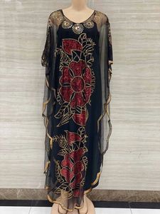 Vêtements ethniques Style Vêtements pour femmes africaines Dashiki Abaya Mode Gaze Tissu Paillettes Manches Chauve-Souris Robe Lâche Taille Libre Pièce Unique 231013