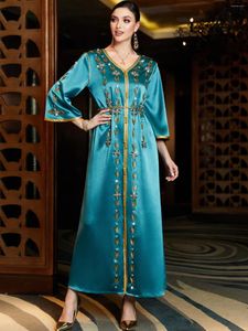 Style de vêtements ethniques Robe bleue à col en V Robe de banquet du Moyen-Orient Robe de luxe diamants broderie manches longues Dubaï arabe robes de soirée