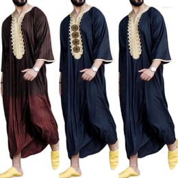 Style de vêtements ethniques Vêtements pour hommes Ramadan Eid Homme musulman Robe à manches courtes Caftan Jubba Thobe Kaftan Islam Arabie Robes amples Abaya