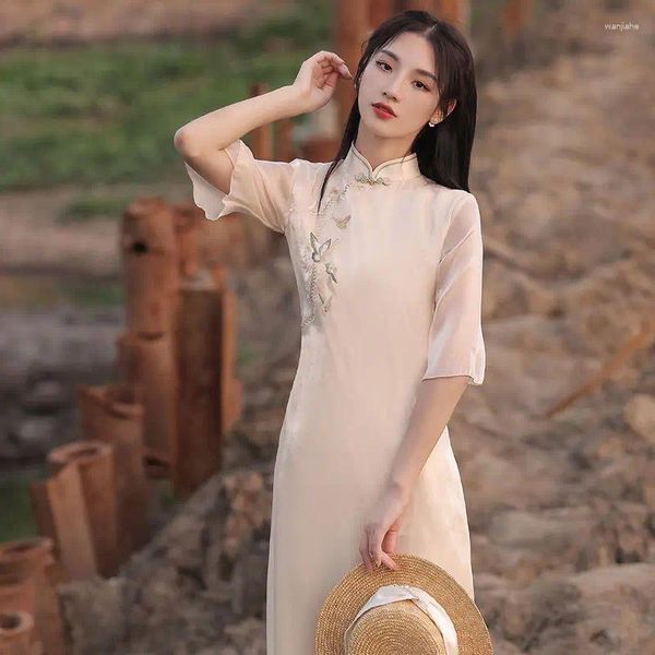 Vêtements ethniques Summer Cheongsam chinois Robe traditionnelle femme mode moderne manche de trompette robes vintage longues beige qipao