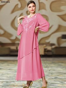 Ropa étnica Dulce flor de cerezo rosa cosido a mano diamante con cuentas gasa vestido largo modesto musulmán Dubai marroquí Jalabiya Eid-al-Adha 2023