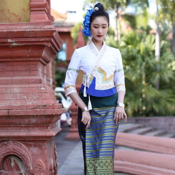 Vêtements ethniques Thaïlande traditionnel pour femmes Tops Blouse Jupe longue Pha Sin Dai Thai Shan Assam Costume de vêtements d'Asie du Sud-Est