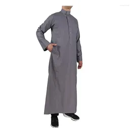 Vêtements ethniques Thobe en gros en gros des hommes islamiques SAUDI SUPER BLANC ROBE LONG LONGE ROBE