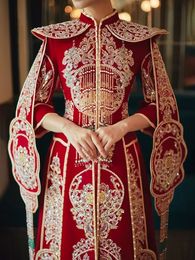 Vêtements ethniques Robe de mariée traditionnelle Chinesestyle Vêtement sans doublure Industrie lourde XiuHe Costume Chinois Dragon Phoenix Phoenix 231212