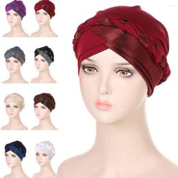 Ropa étnica Dos colores Cuidado del cabello de las mujeres Jersey islámico Bufanda de cabeza Seda de leche Musulmán Hijab Trenza Wrap Stretch Turban Hat Chemo Cap