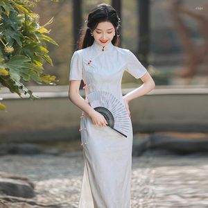 Vêtements ethniques Vintage Blanc Mandarin Collier Dentelle Cheongsams Robe Femmes Orientale Slim Long Qipao Chinois Robe Traditionnelle Robe