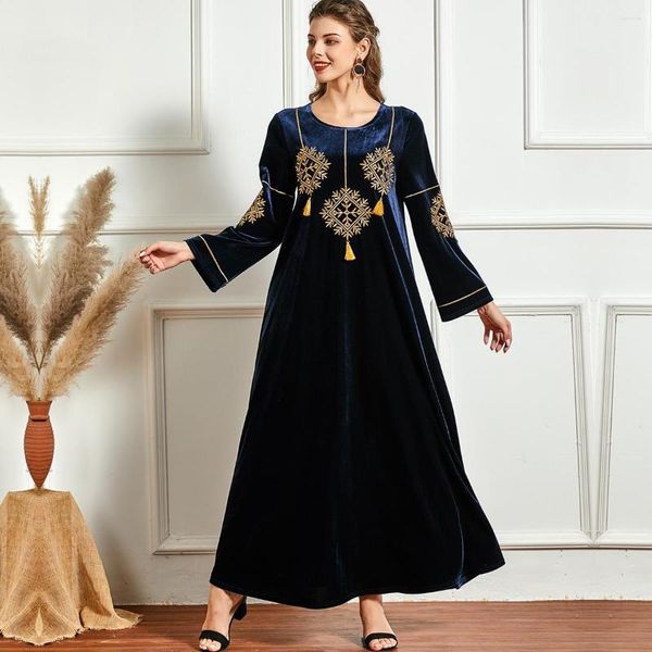 Vêtements ethniques wepbel arabes femmes Abaya Plante de robe musulmane brodée de loi brodées en velours islamique Ramadan grande robe swing