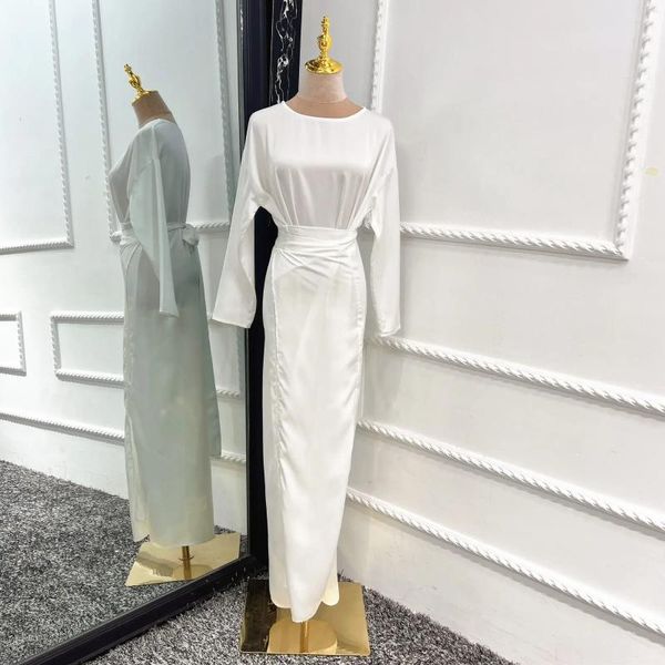 Ropa étnica Vestido interior de Abaya de satén sedoso blanco con falda envolvente Vestidos musulmanes largos árabes para mujeres Dubai Turquía Islam Traje modesto