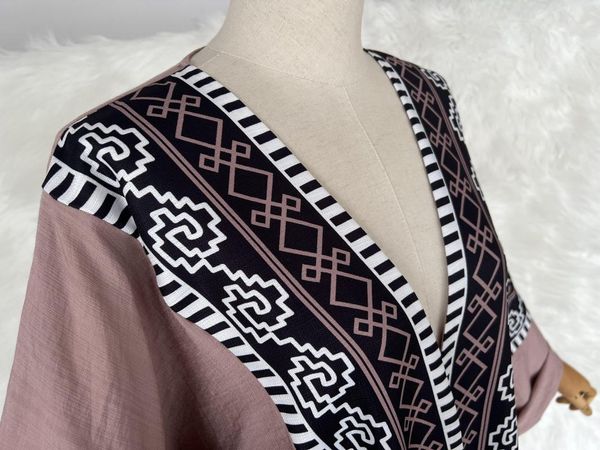 Venta al por mayor de ropa étnica Abaya personalizada Fabricación de alta calidad musulmana islámica Dubai Qatar Abayas abiertas adjunto Hijab