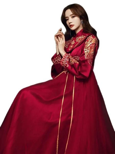 Vêtements ethniques Femmes Broderie Cheongsam Longue Robe Asiatique Élégante Robe De Mariée Chinoise Robe De Mariée Douce Vintage Col En V Soirée Rouge Qipao Party Robes